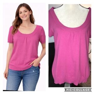Elegant Fuchsia Scoop Neck Sweater